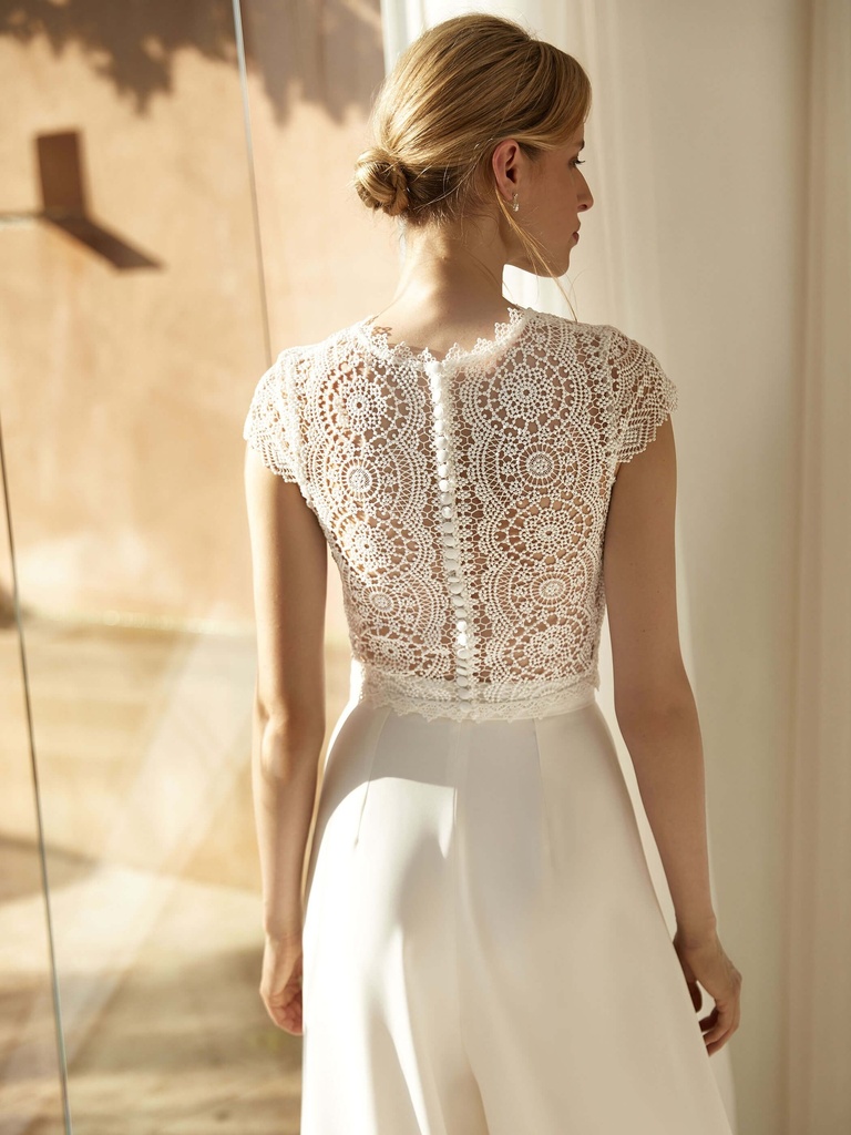 Top de mariée en dentelle à manches courtes 