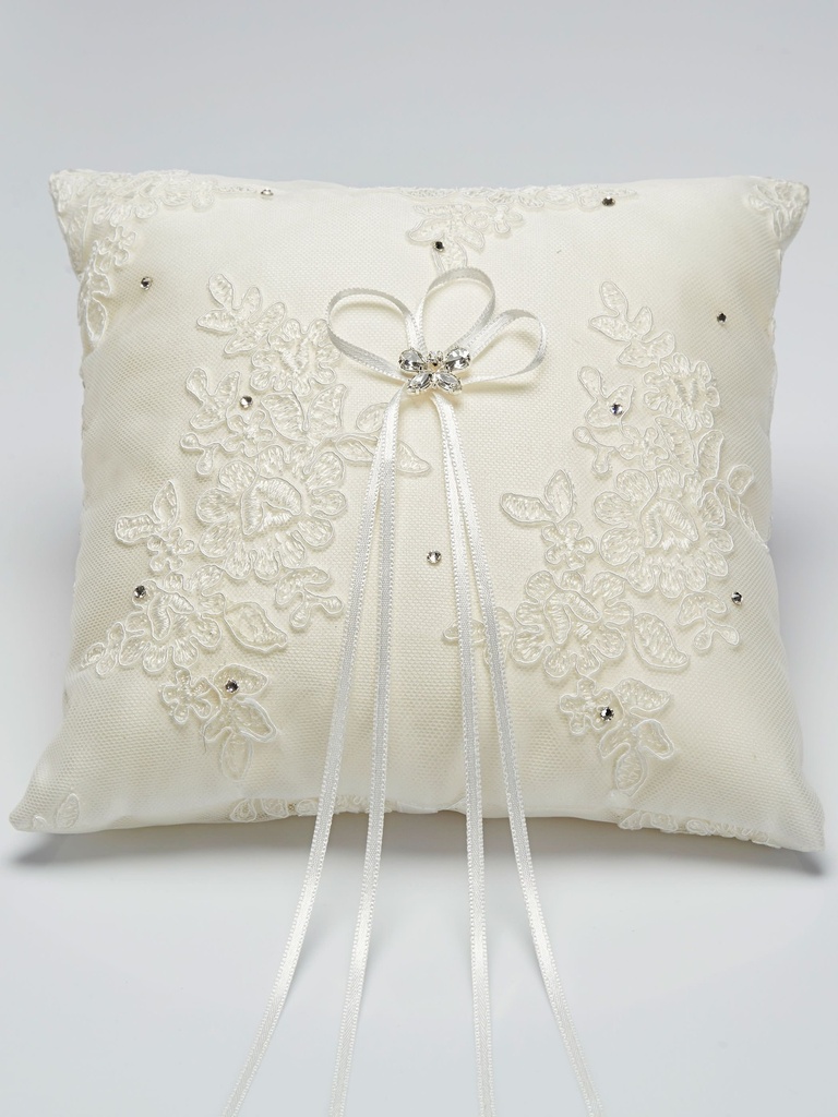 Coussin pour alliances en dentelle